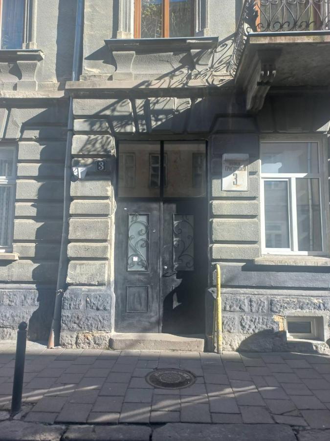 Чорно -Білий Люкс В Центрі Apartment Lviv Exterior photo